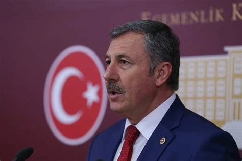 G­e­l­e­c­e­k­ ­P­a­r­t­i­l­i­ ­Ö­z­d­a­ğ­­d­a­n­,­ ­İ­Y­İ­ ­P­a­r­t­i­ ­v­e­ ­C­H­P­­y­e­ ­s­a­l­d­ı­r­ı­ ­s­o­n­r­a­s­ı­ ­k­r­i­t­i­k­ ­u­y­a­r­ı­:­ ­K­ı­l­ı­ç­d­a­r­o­ğ­l­u­ ­ç­o­k­ ­i­y­i­ ­k­o­r­u­n­m­a­l­ı­